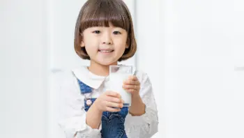 어린이 칼슘 효능, 성장기 뼈 건강을 위해 알아둘 것
